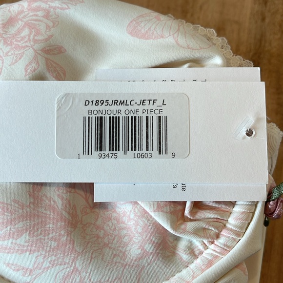 NWT Dippin’ Daisy’s Bonjour One Piece Swimsuit Je Taime Fleur Sexy Lingerie - Picture 10 of 13